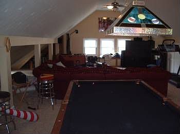5th image of 225 Belmonte Park E