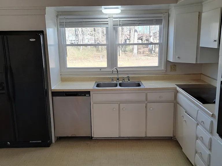 14 Northampton Dr — Photo 18
