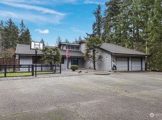 3680 SE Bear Tree Ln, Pt Orchard, WA