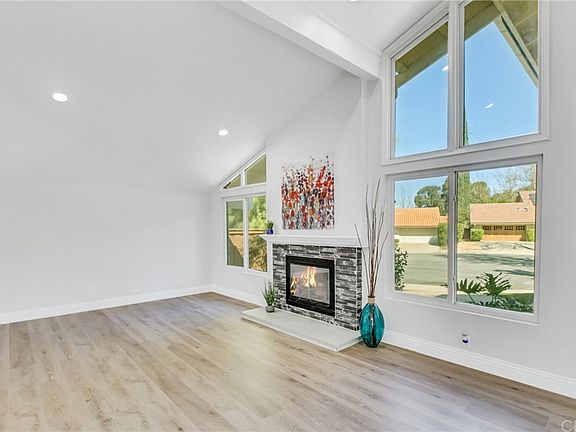 4th image of 2992 Salmon River Cir