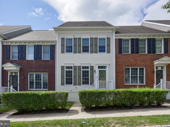 204 Sagamore Hl, Mount Joy, PA 17552