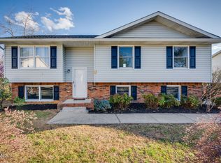 505 Cindy Ct, Church Hill, TN 37642