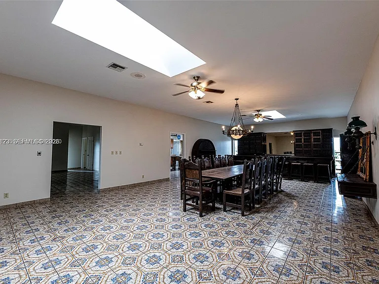 236 N Federal Hwy #201 — Photo 49