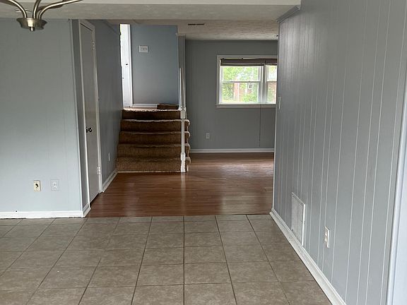 5th image of 3437 Malabu Cir APT B