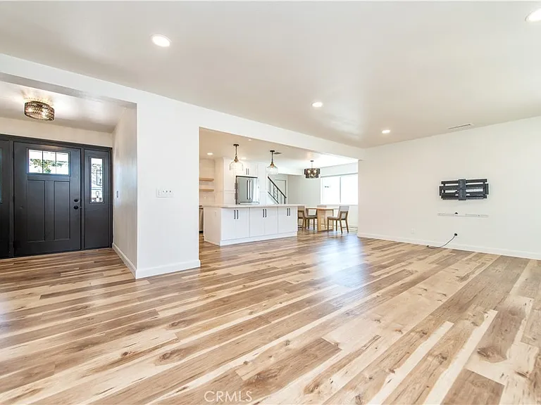 13381 Del Cerro Dr — Photo 2