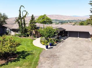 392 Wherry Rd, Yakima, WA 98908