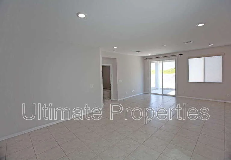 18182 W Poston Dr — Photo 9