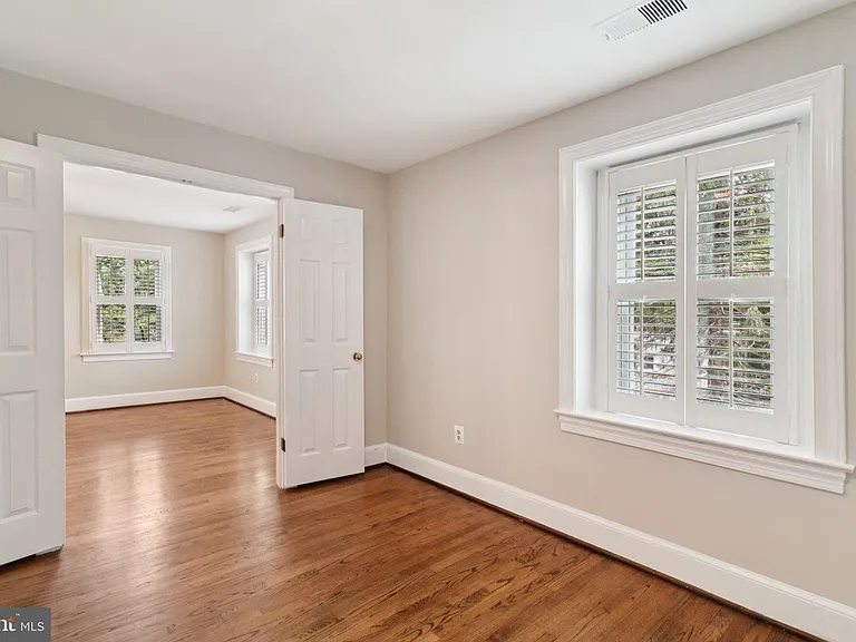 7518 Old Dominion Dr — Photo 31