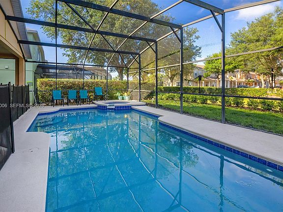 3rd image of 17833 Woodcrest Way