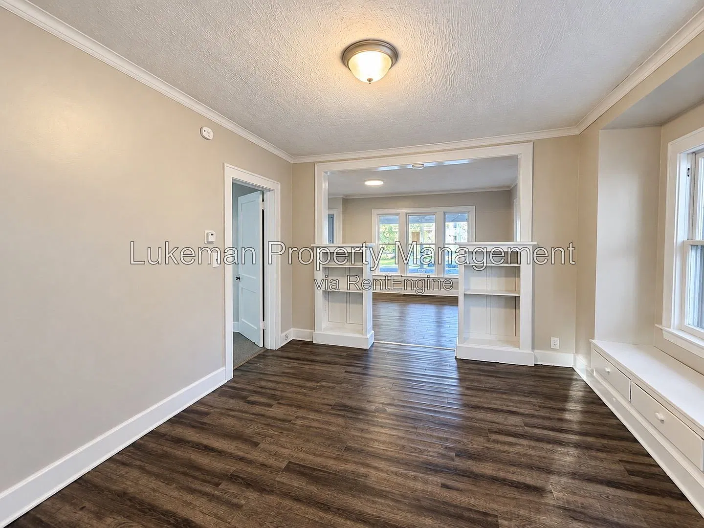 4 bed, 1.5 bath, 1437 sqft, $1,600 — Photo 3