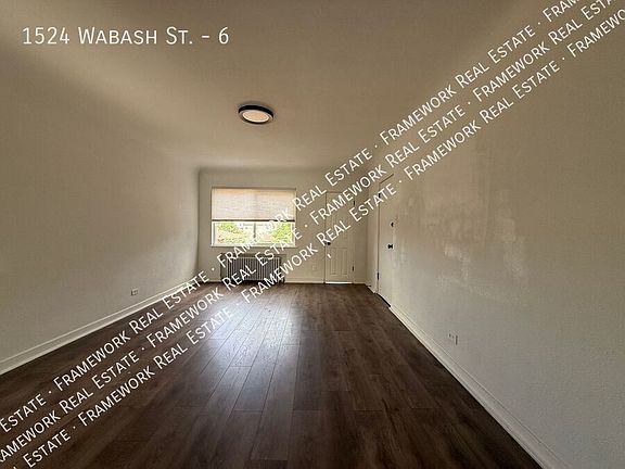 2nd image of 1524 Wabash St APT 6