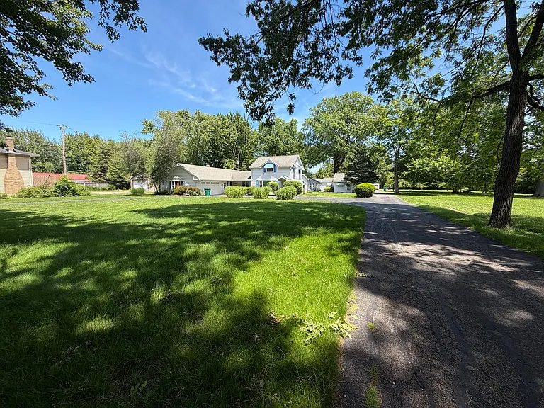 7101 Reynolds Rd — Photo 6