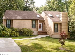 11408 Mansfield Crossing Ln, North Chesterfield, VA 23236