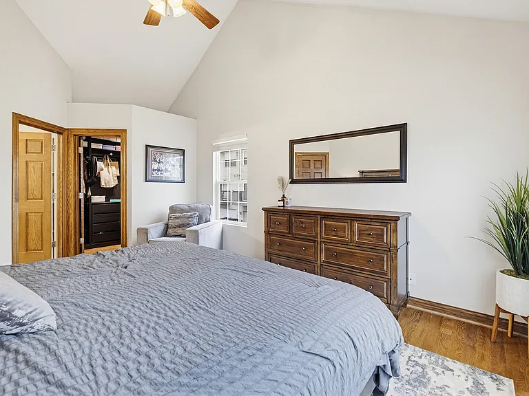 17419 Yakima Dr #17419 — Photo 11