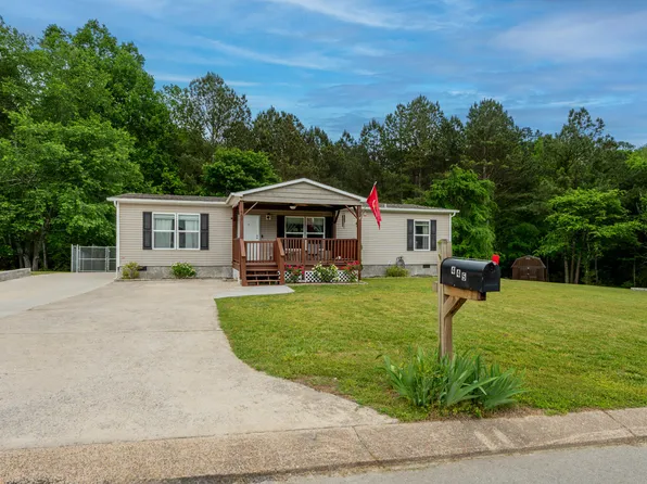 445 Pinewood Dr, Rock Spring, GA 30739