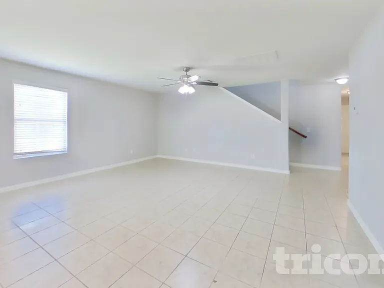 930 Salado Slough Ln — Photo 3