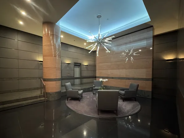 500 Park Avenue image 10 of 11