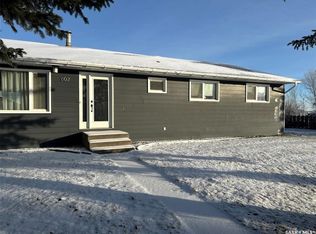 602 Boscurvis AVENUE, Oxbow, SK S0C 2B0