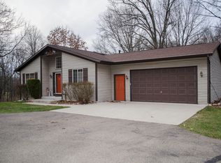 9706 Shawnee Branch Rd, Plainwell, MI 49080