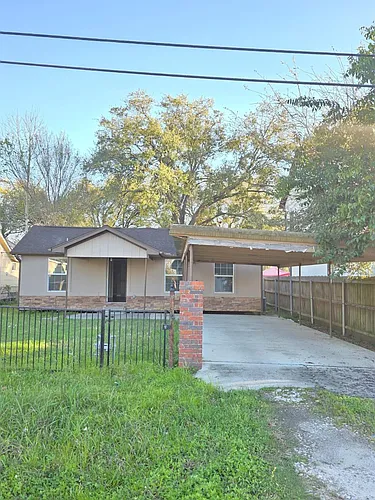 1720 Roxella St Photo 1