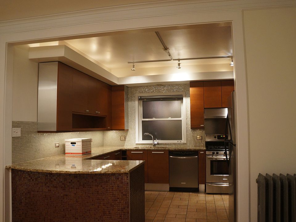 1st image of 6457 N Magnolia Ave #1