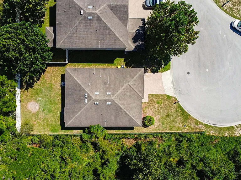 662 Vitoria Rd — Photo 36