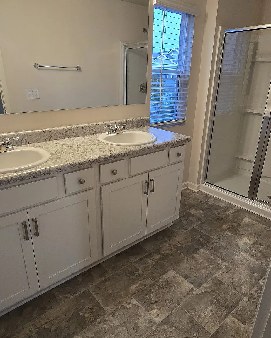 3 bed, 2.5 bath, 1902 sqft, $2,350 — Photo 4