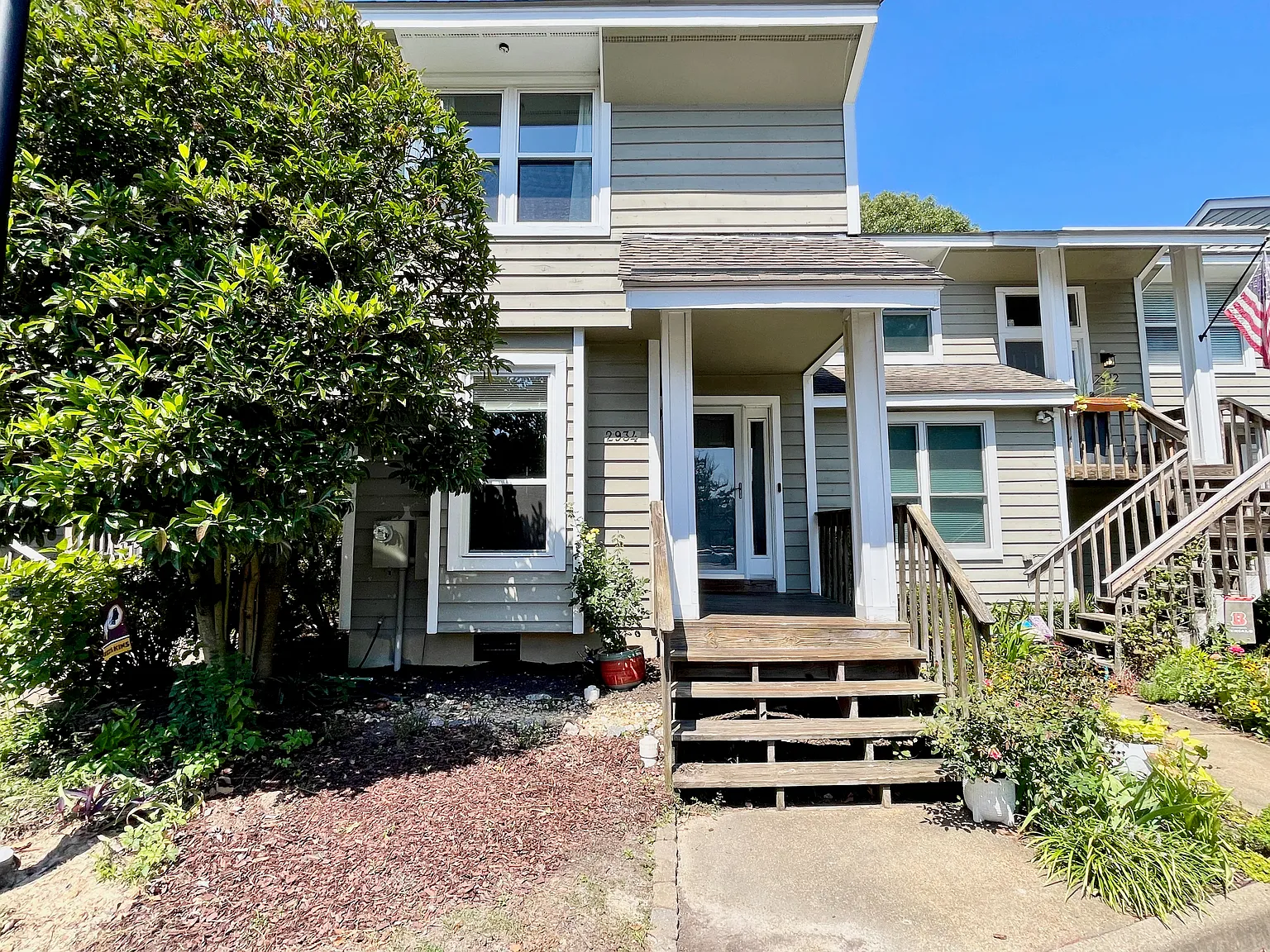 2 bed, 2.5 bath, 1211 sqft, $2,300 — Photo 3