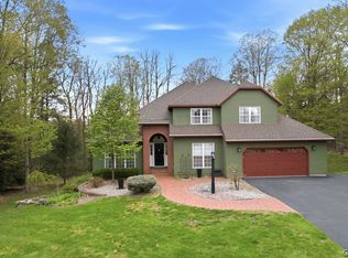 3967 Stetson Cir, Syracuse, NY 13215
