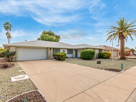 3rd image of 13007 W SEVILLE Drive
