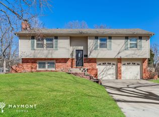 9425 Goddard St, Overland Park, KS 66214