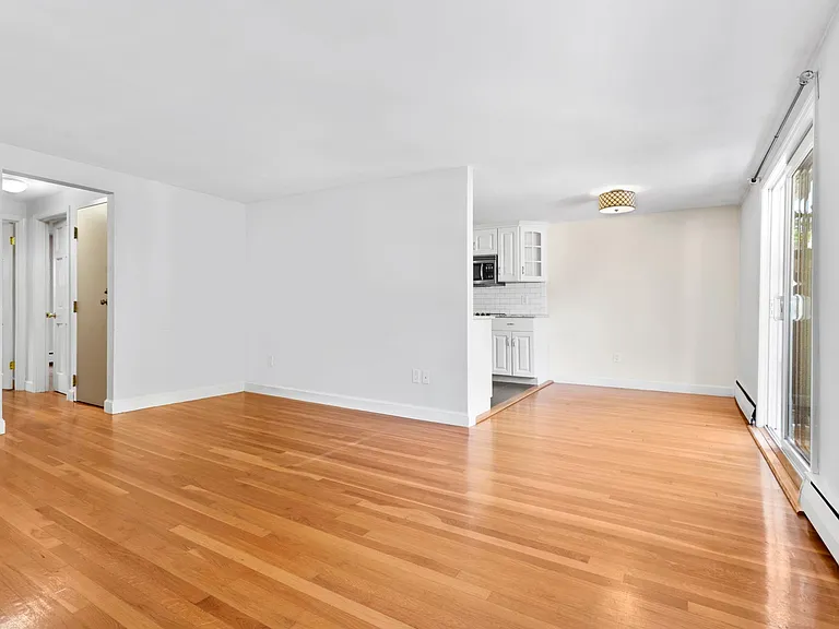 15 Lafayette St #2 — Photo 2