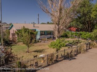 1105 Lava Loop Rd, Carrizozo, NM 88301