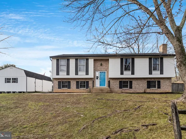 10328 Janice Pl, Waldorf, MD 20601