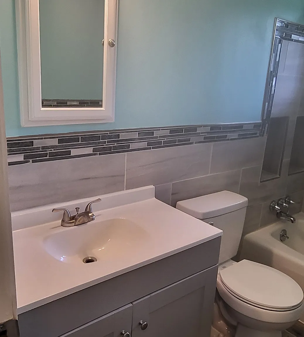 3 bed, 1.0 bath, 1410 sqft, $1,524 — Photo 3