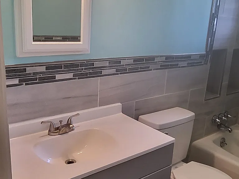 117 Falcon Rd — Photo 3
