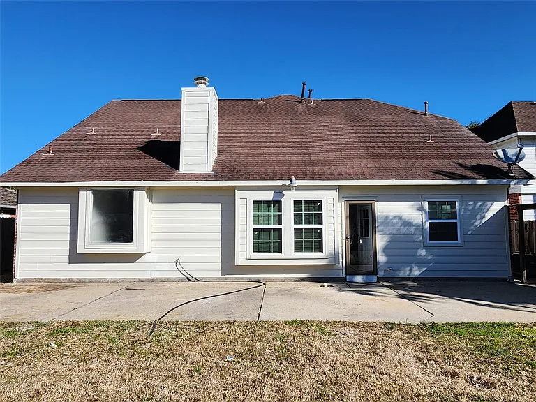 3131 Signal Hill Dr — Photo 10