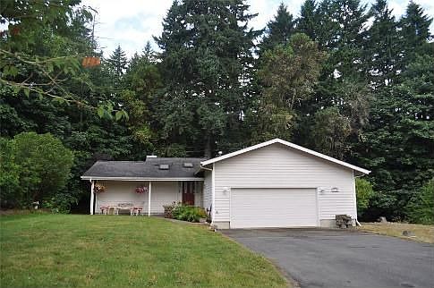 2nd image of 8945 Watson Pl NE