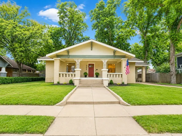225 Featherston St, Cleburne, TX 76033