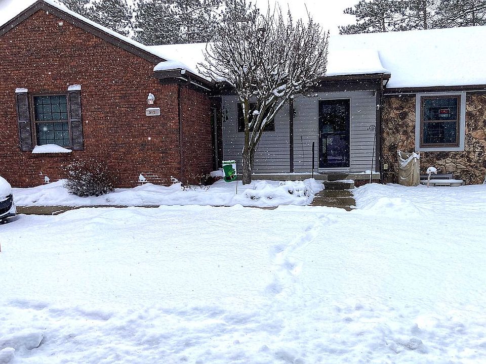 1st image of 962 Riverview Ct