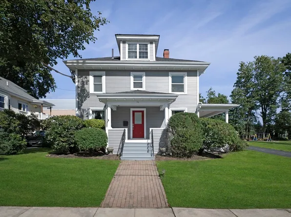 46 Kensington Ave, Haverhill, MA 01835