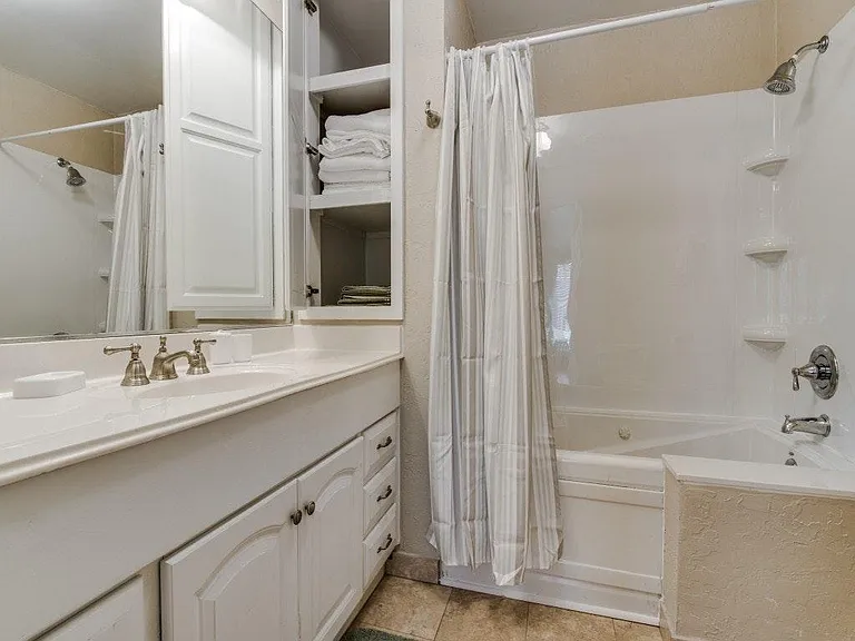 Master bathroom.