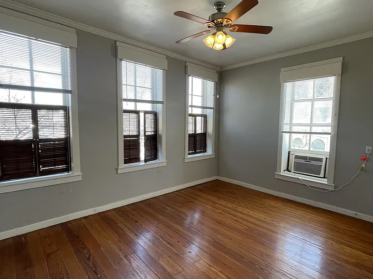 140 1/2 E San Antonio St #1 — Photo 5
