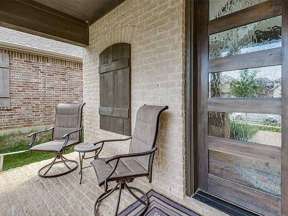 3rd image of 1502 Wild Indigo Dr
