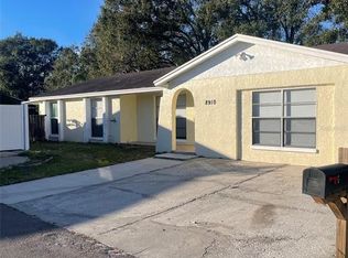 8910 Bay Bridge Ct, Tampa, FL 33634