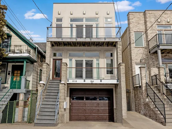 818 E Pearson St #818A, Milwaukee, WI 53202