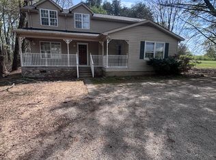 2713 R And L Smith Dr, Danville, VA 24540
