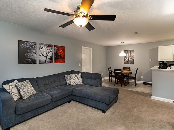 5th image of 460 Marian Ln APT 1
