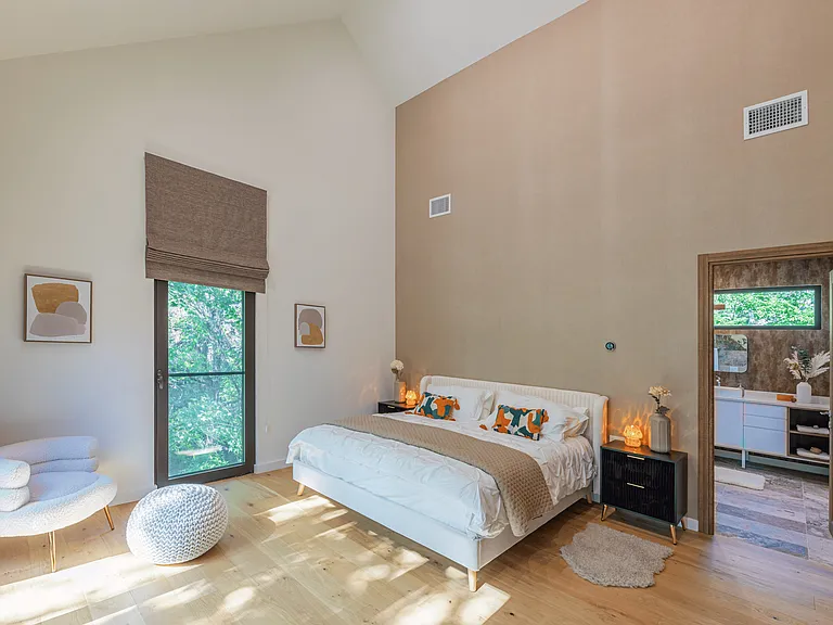 2806 Geronimo Trl — Photo 24