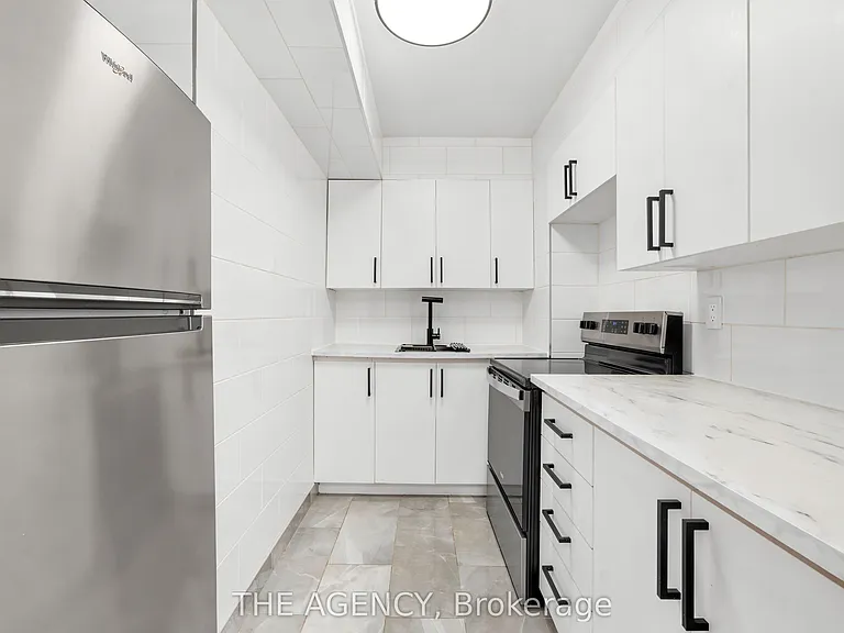 2350 Dundas St W #520A — Photo 9